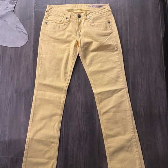 Karmel & Alden Vintage Jeans— adorable yellow pants - Picture 4 of 5
